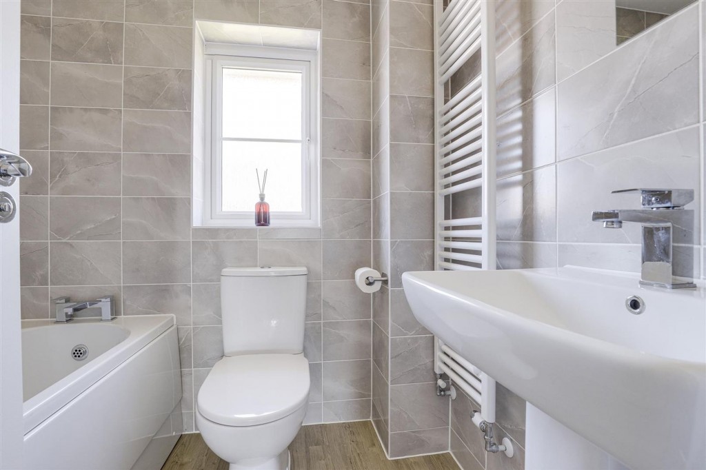 Wheatstone Gardens, Beeston, NG9