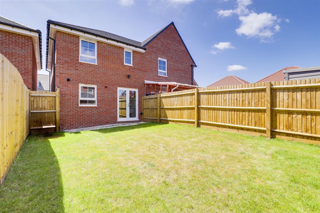 Wheatstone Gardens, Beeston, NG9