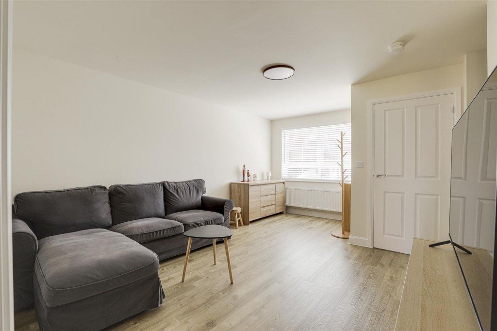 Wheatstone Gardens, Beeston, NG9