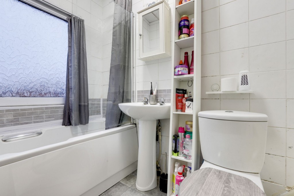 Rockwood Crescent, Hucknall, NG15