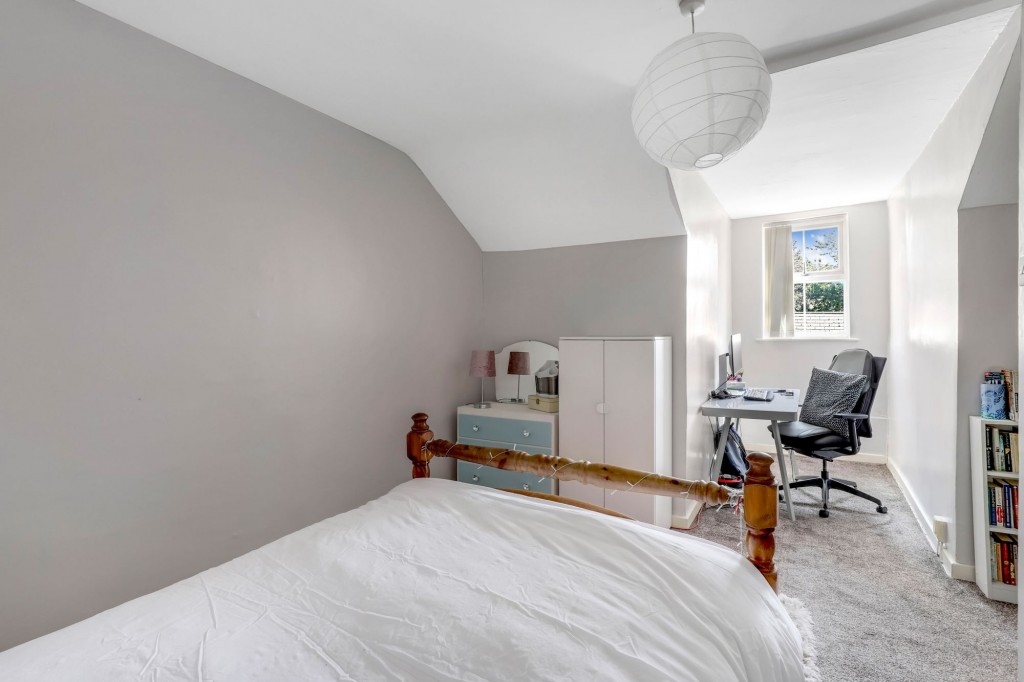 Reigate Road, Nottingham, NG7