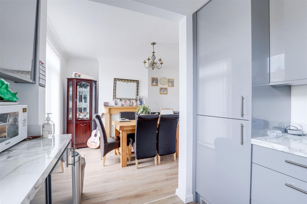 First Avenue, Carlton, NG4