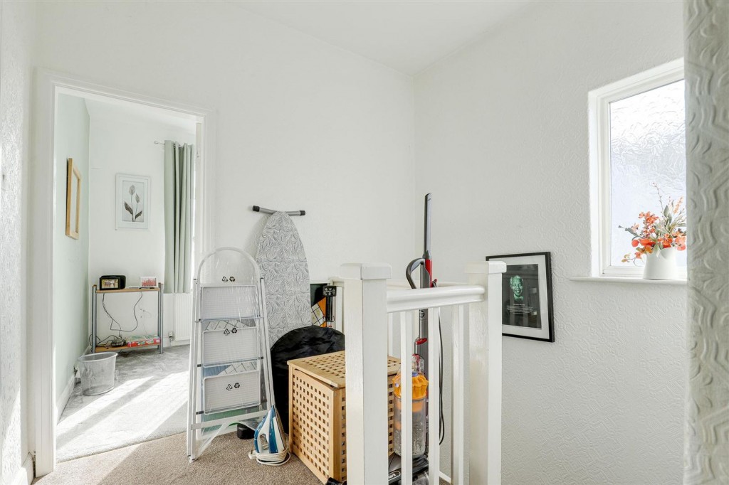 First Avenue, Carlton, NG4