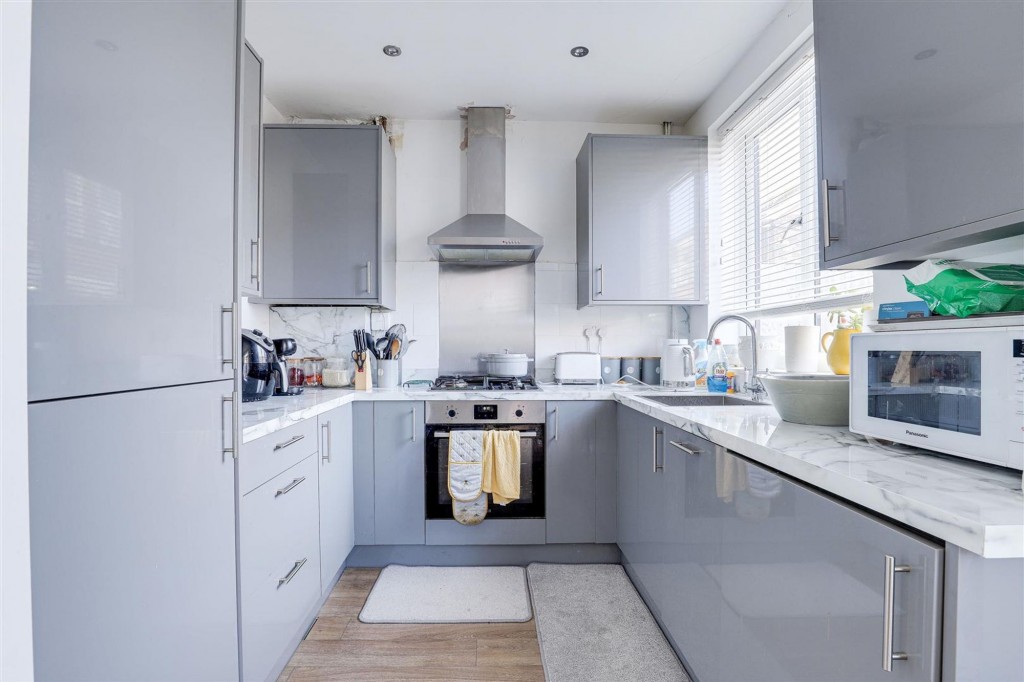 First Avenue, Carlton, NG4