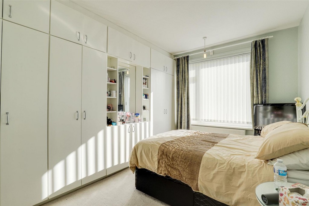 First Avenue, Carlton, NG4