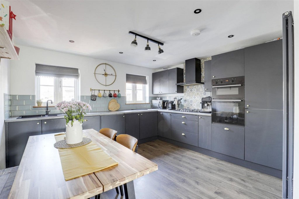 Bursar Way, Long Eaton, NG10