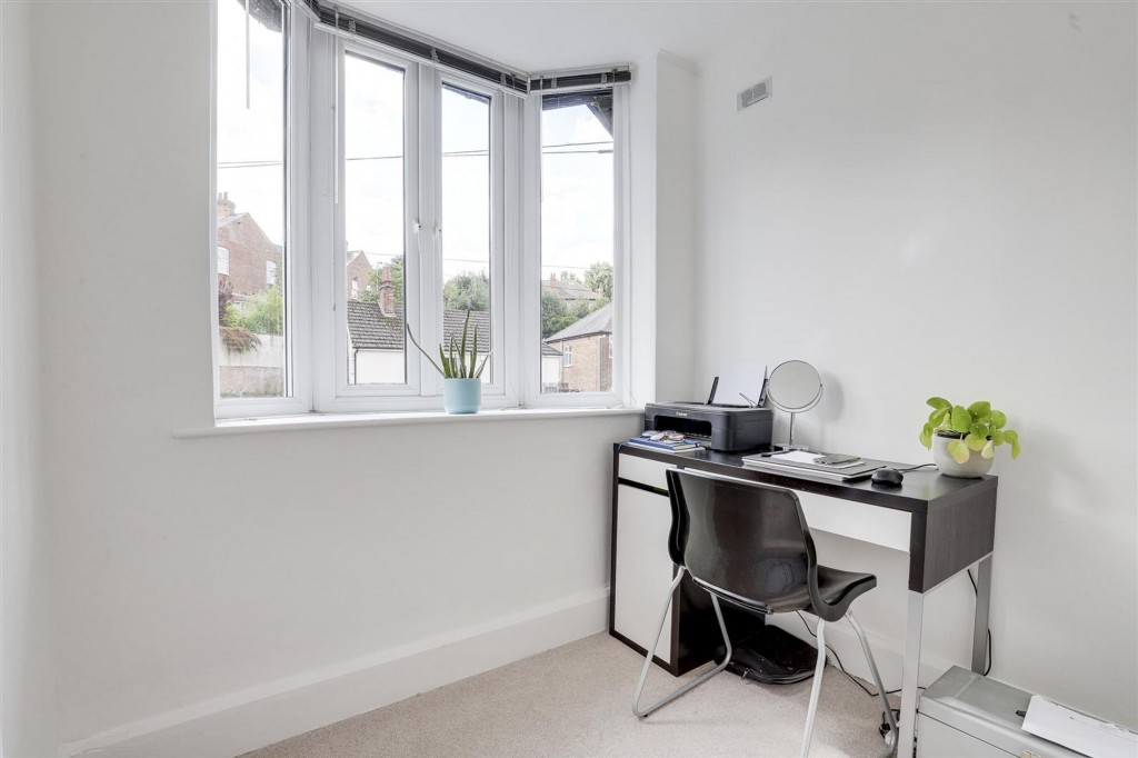 Devonshire Crescent, Nottingham, NG5