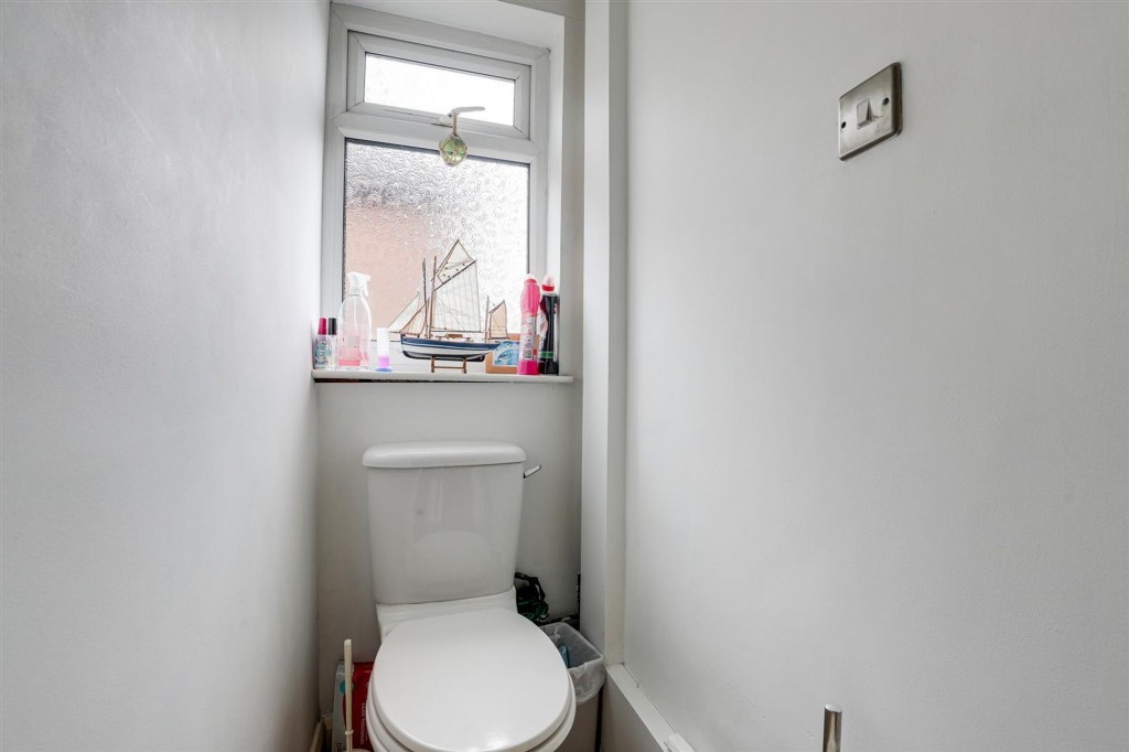 Devonshire Crescent, Nottingham, NG5