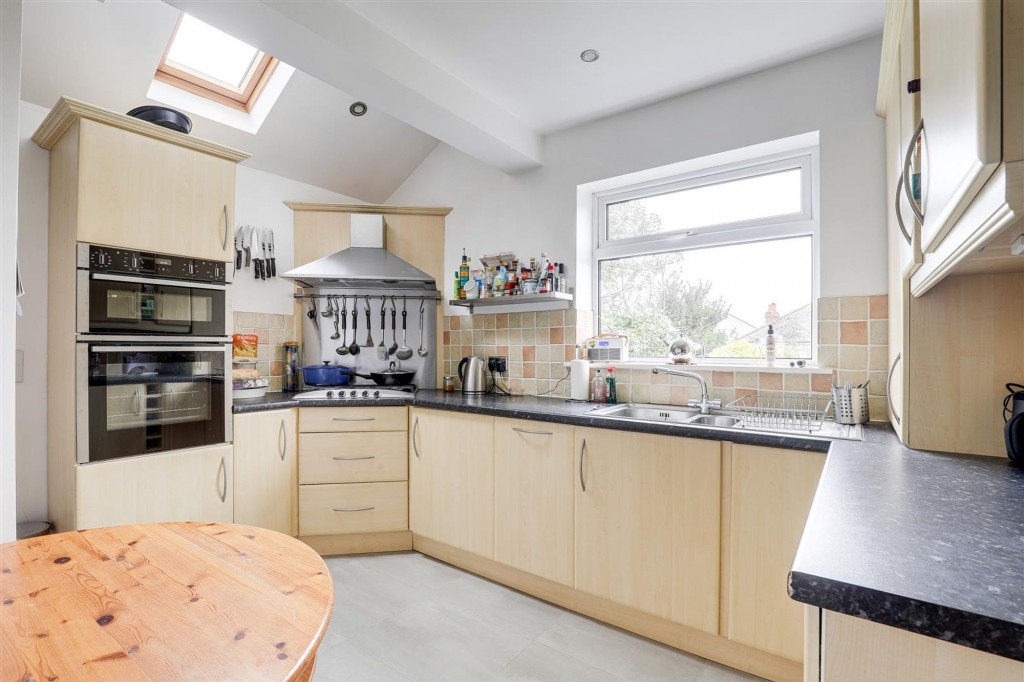 Devonshire Crescent, Nottingham, NG5