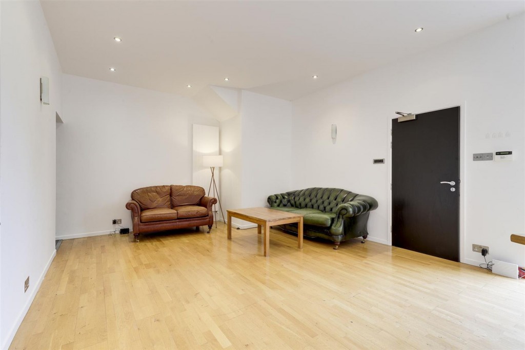 Burns Street, Sandfield House, NG7