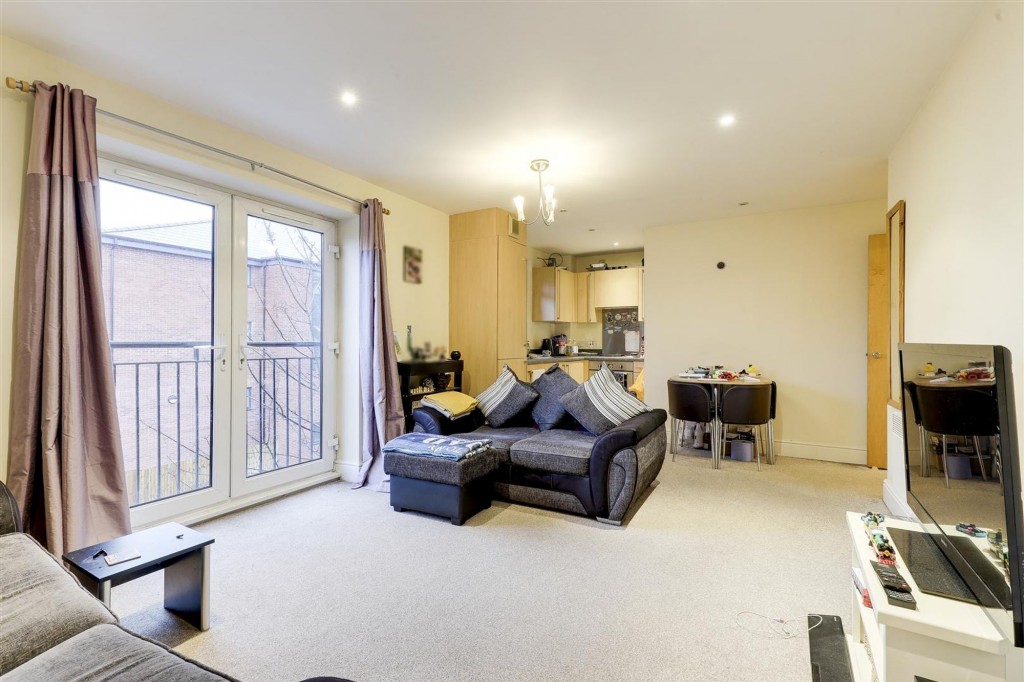 Woodthorpe Drive, Woodthorpe, NG5