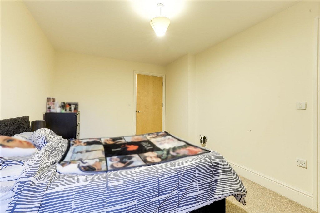 Woodthorpe Drive, Woodthorpe, NG5