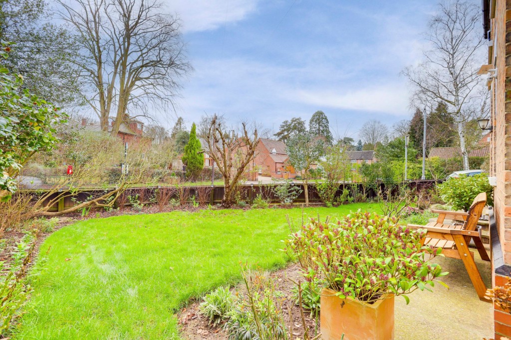 Main Street, Woodborough, NG14