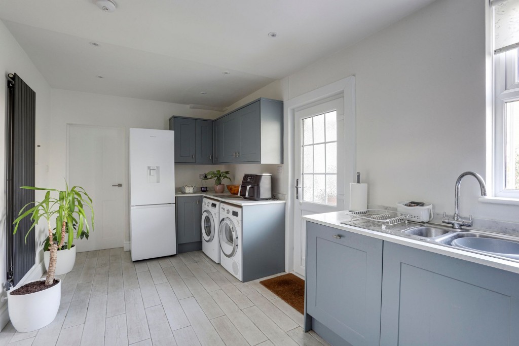 Main Street, Woodborough, NG14