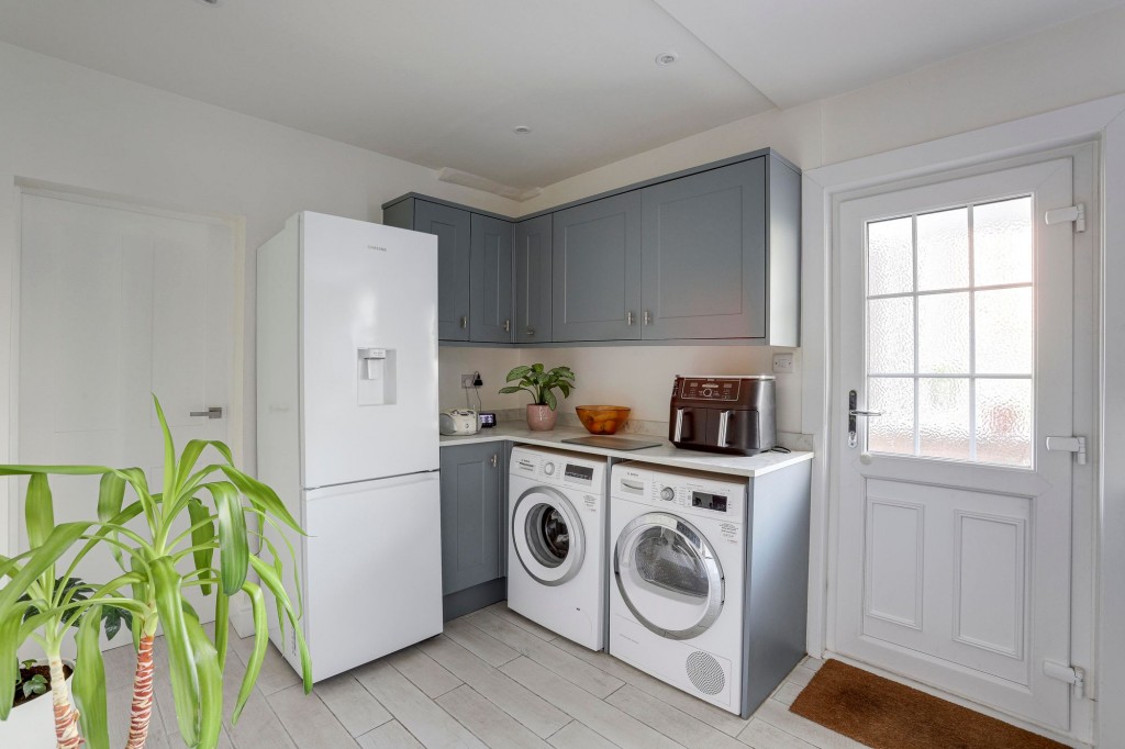 Main Street, Woodborough, NG14