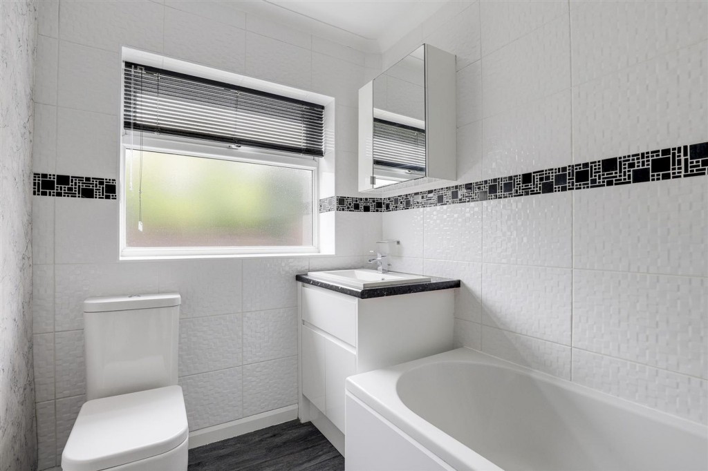 Veronica Drive, Carlton, NG4