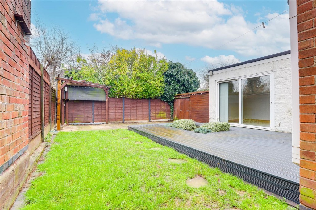 Veronica Drive, Carlton, NG4