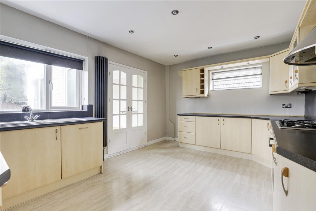 Veronica Drive, Carlton, NG4