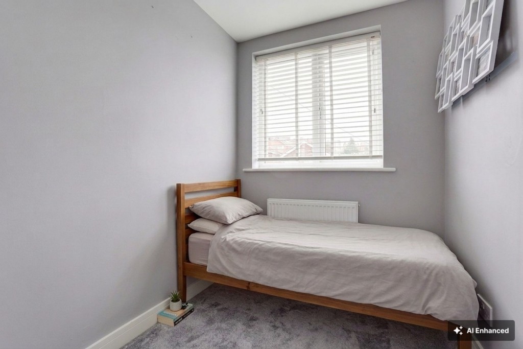 County Road, Gedling, NG4