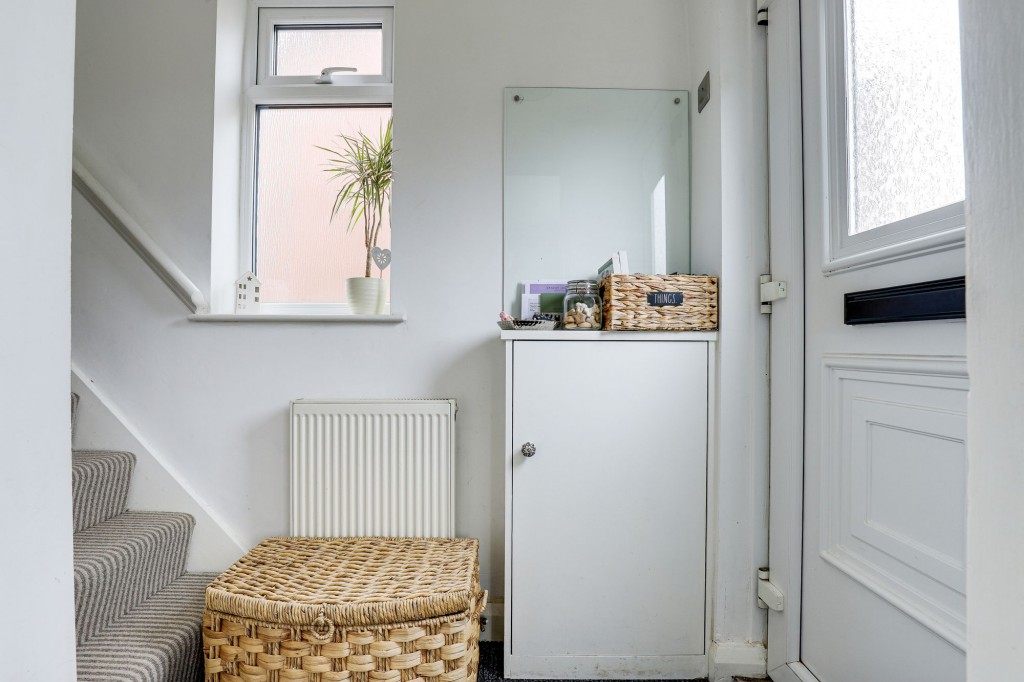 Ashworth Crescent, Nottingham, NG3