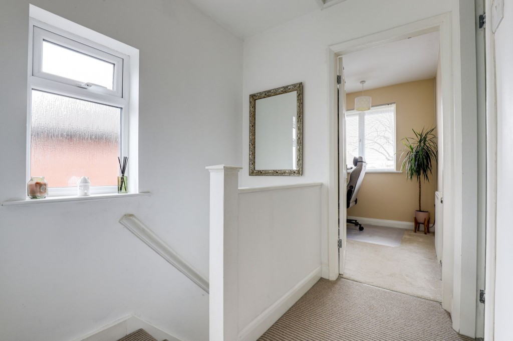 Ashworth Crescent, Nottingham, NG3