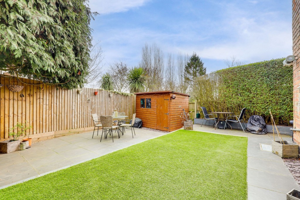 Ashworth Crescent, Nottingham, NG3