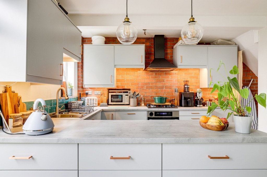 Ashworth Crescent, Nottingham, NG3