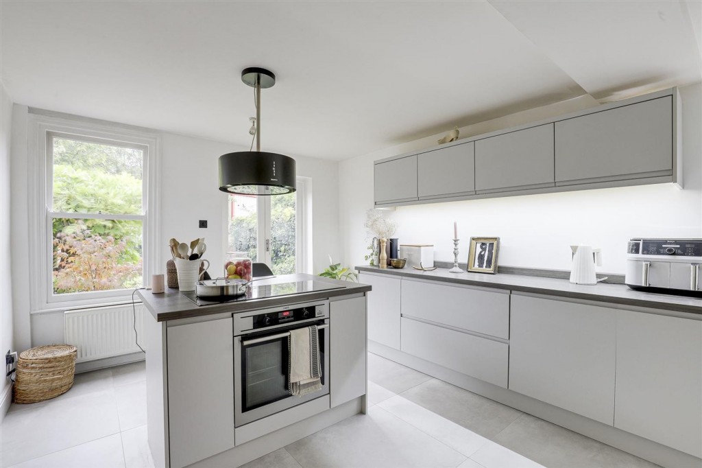 Porchester Road, Nottingham, NG3