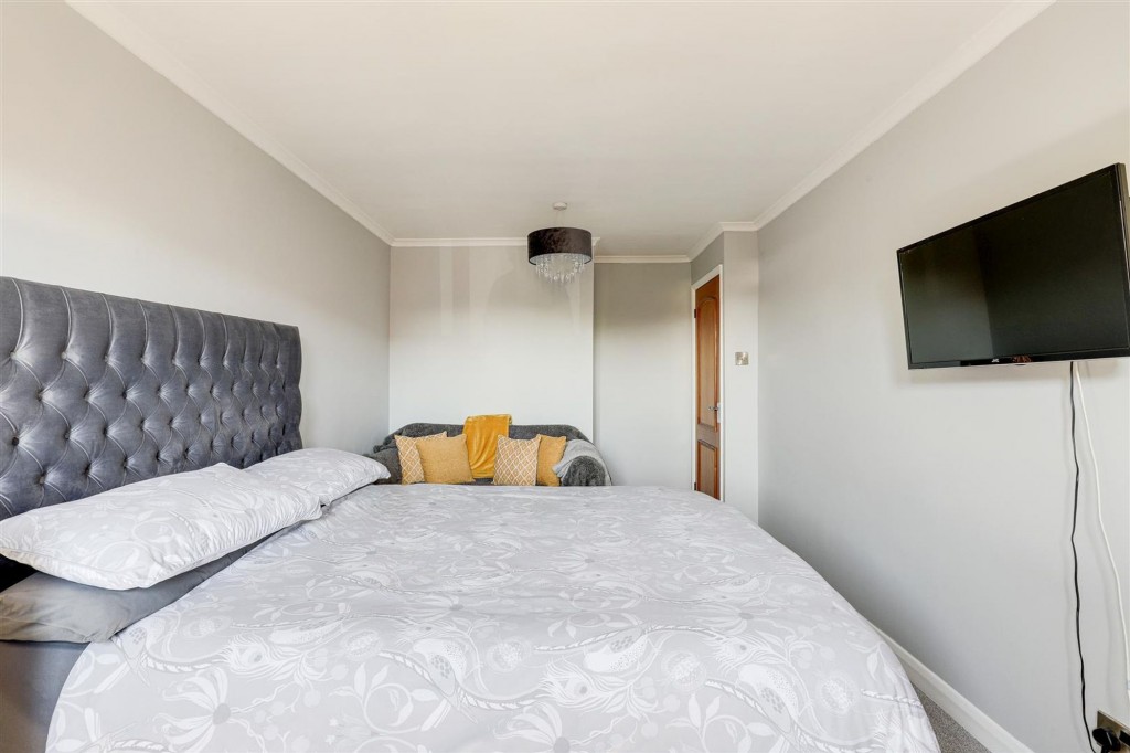 Axford Close, Gedling, NG4