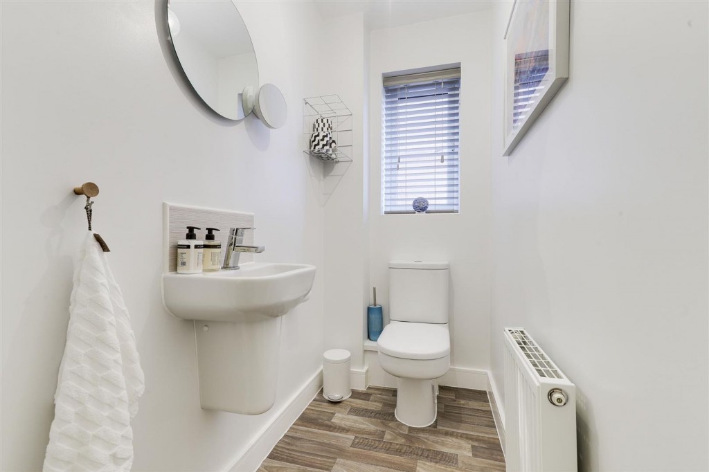 Meden Avenue, New Houghton, NG19