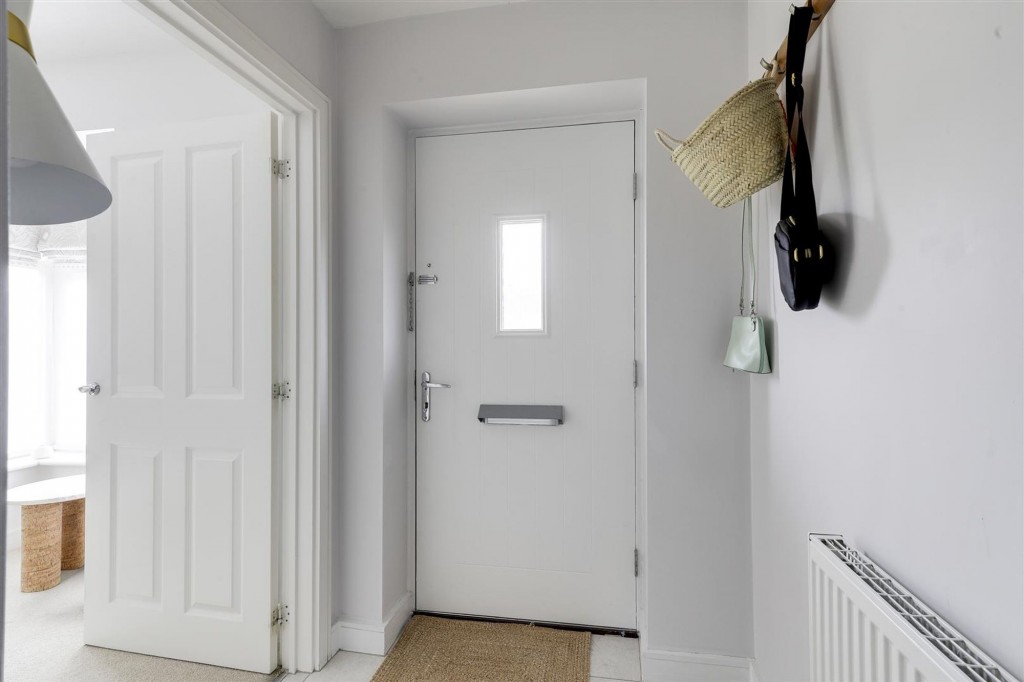 Meden Avenue, New Houghton, NG19