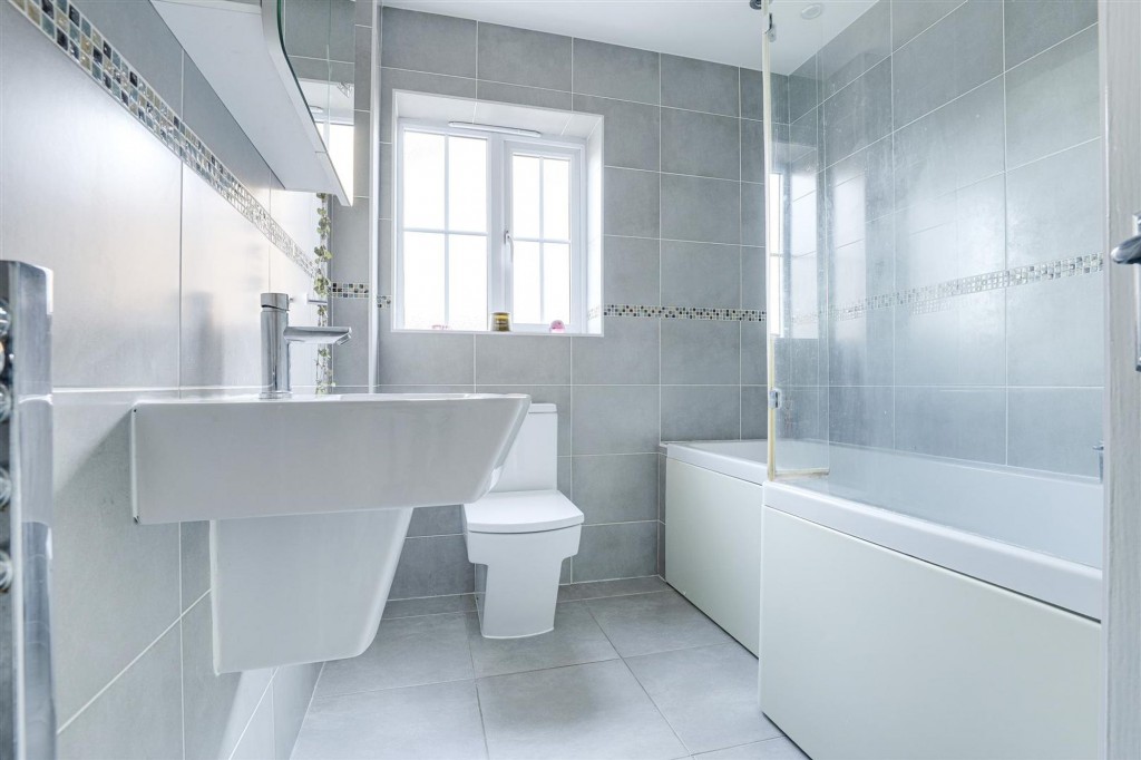 Pennyfields Boulevard, Long Eaton, NG10