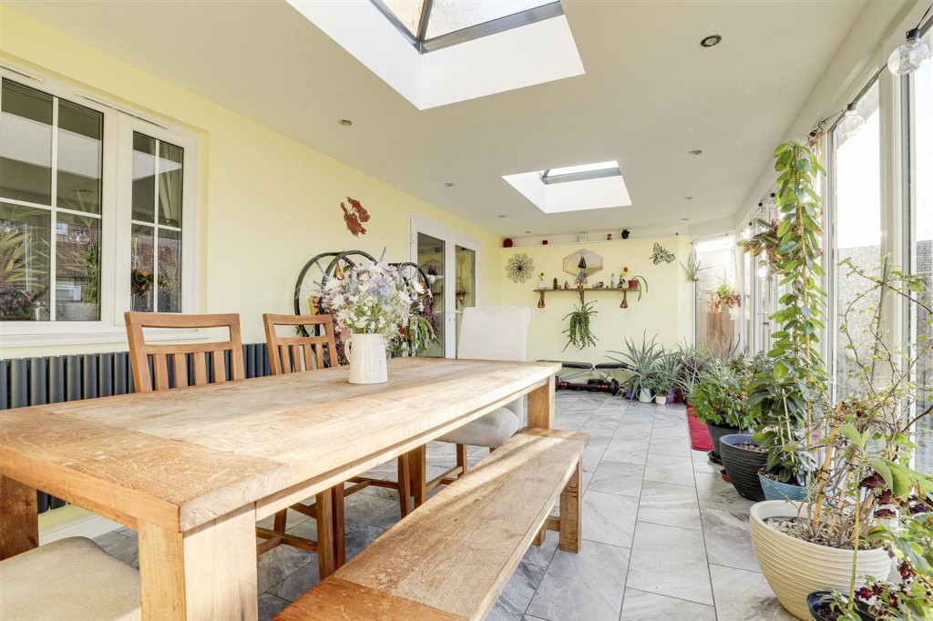 Pennyfields Boulevard, Long Eaton, NG10