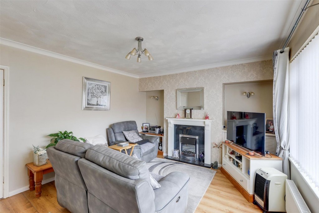 Colchester Road, Nottingham, NG8