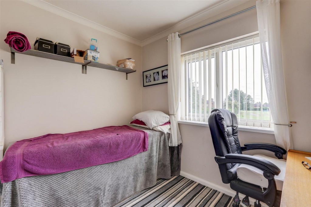 Colchester Road, Nottingham, NG8