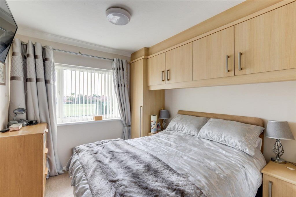 Colchester Road, Nottingham, NG8