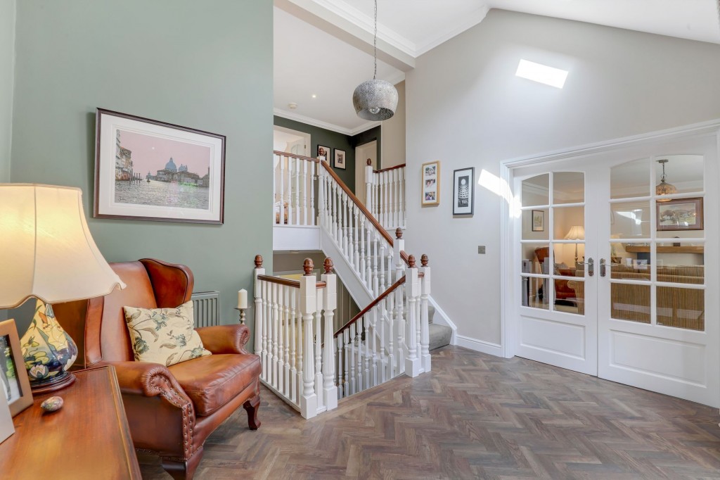 Clipstone Drive, Forest Town, NG19