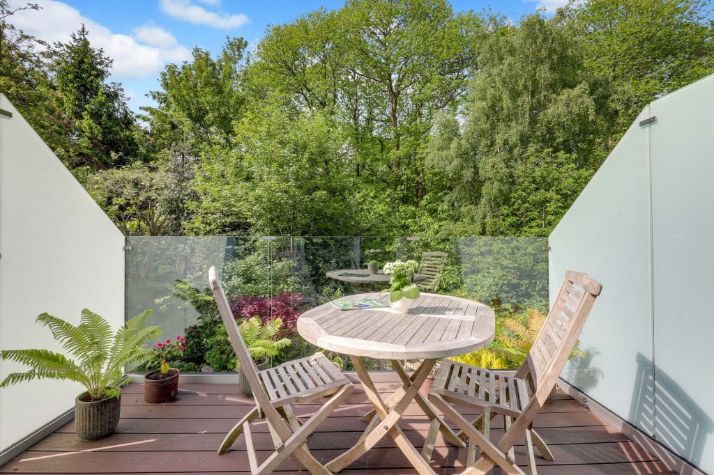 Clipstone Drive, Forest Town, NG19