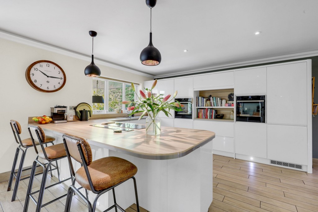 Clipstone Drive, Forest Town, NG19