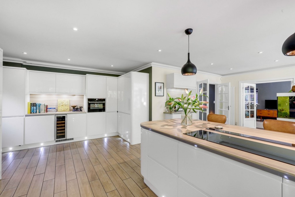 Clipstone Drive, Forest Town, NG19