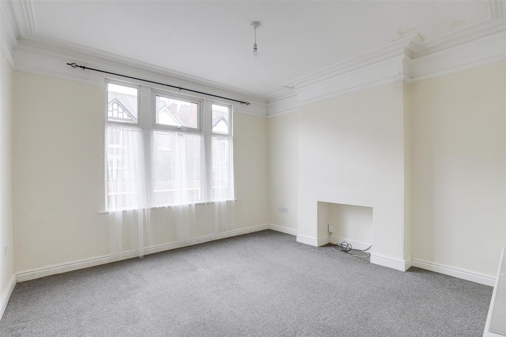 College Street, Long Eaton, NG10