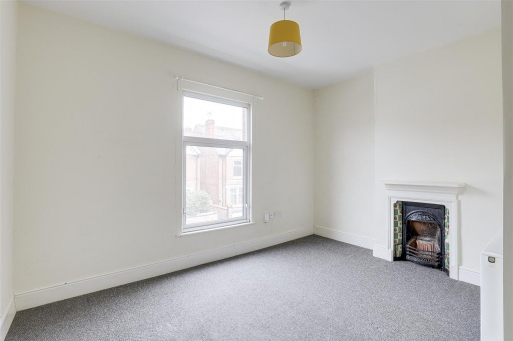 College Street, Long Eaton, NG10