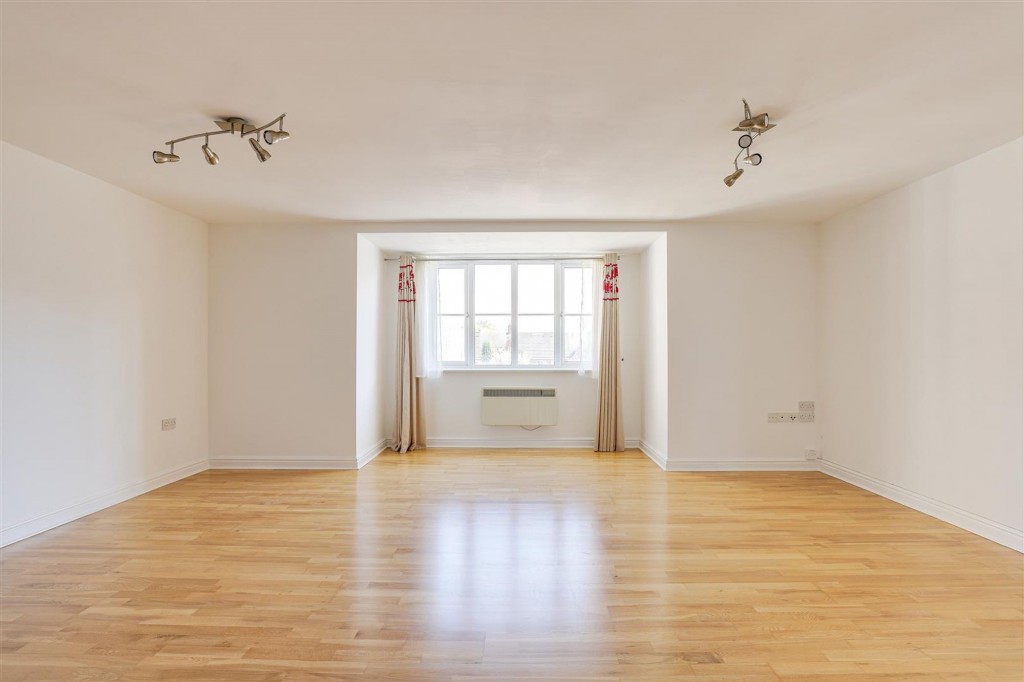 Edison Way, Arnold, NG5