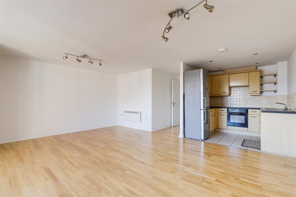 Edison Way, Arnold, NG5