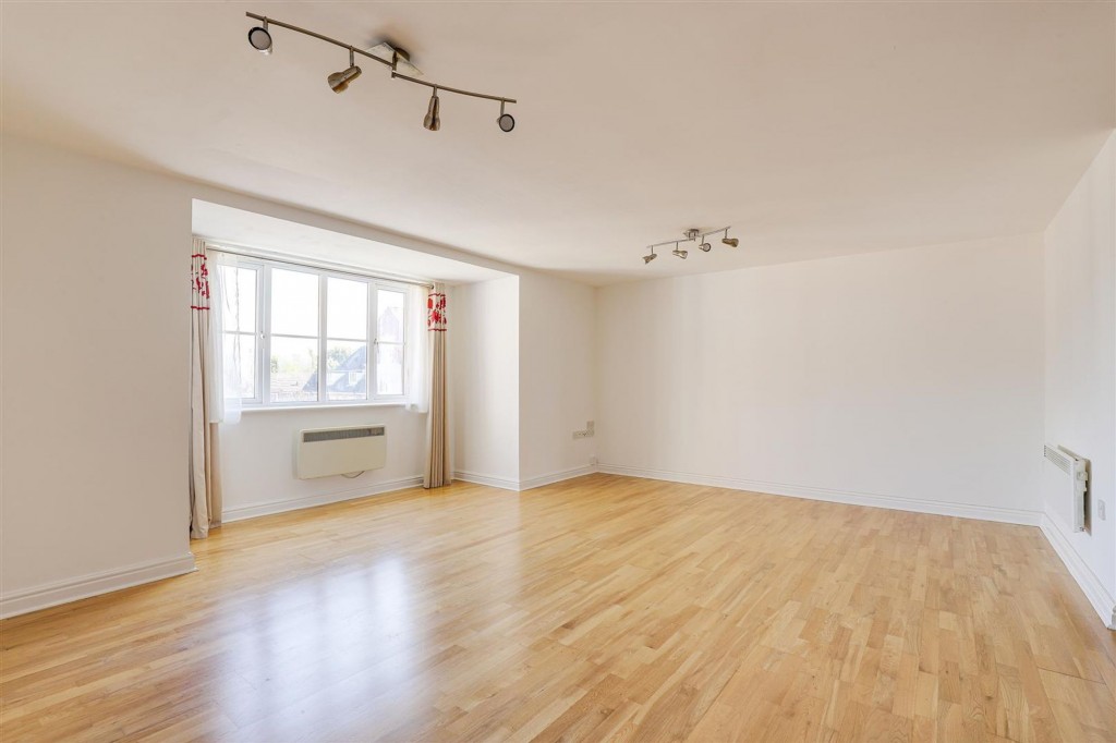 Edison Way, Arnold, NG5