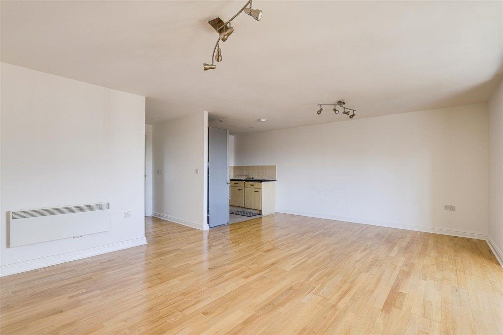 Edison Way, Arnold, NG5