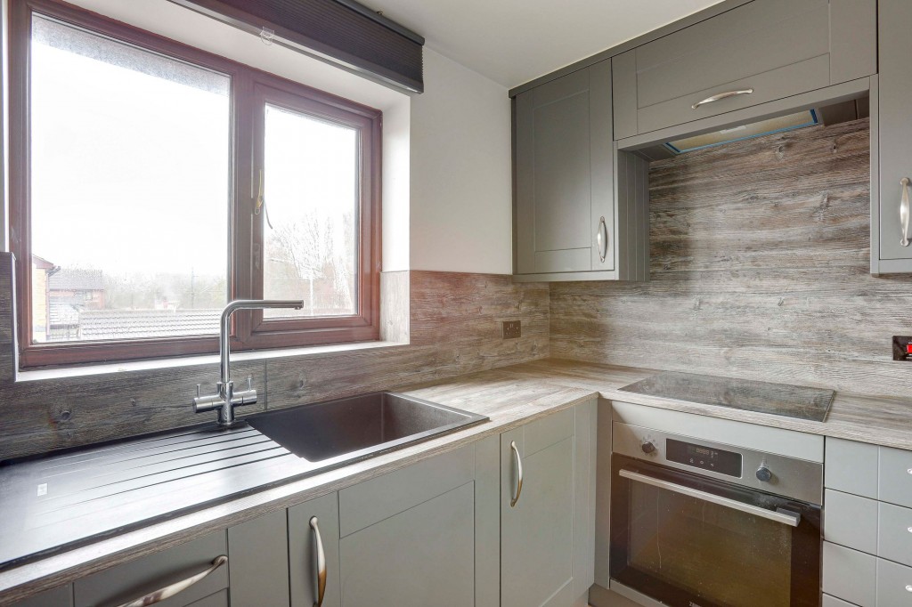 Lakeland Avenue, Hucknall, NG15