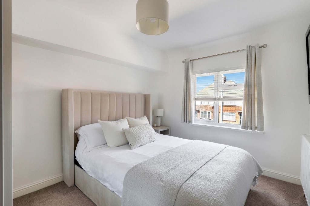 Ravenswood Road, Arnold, NG5