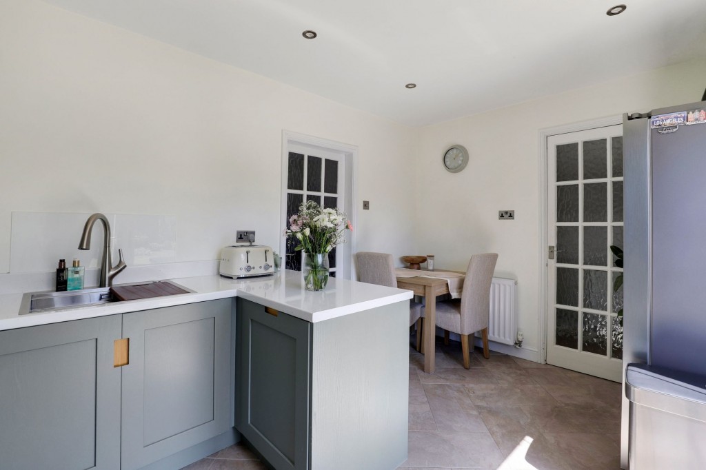 Ravenswood Road, Arnold, NG5