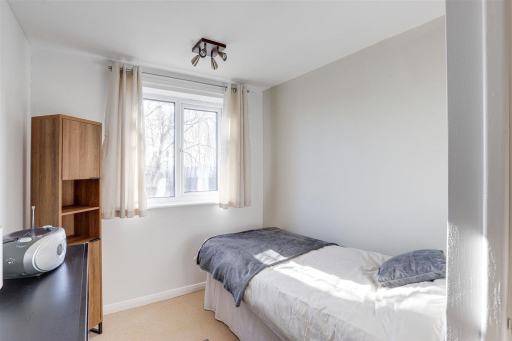 Shaldon Close, Nottingham, NG5